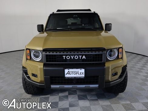 Used 2024 Toyota Land Cruiser image 2