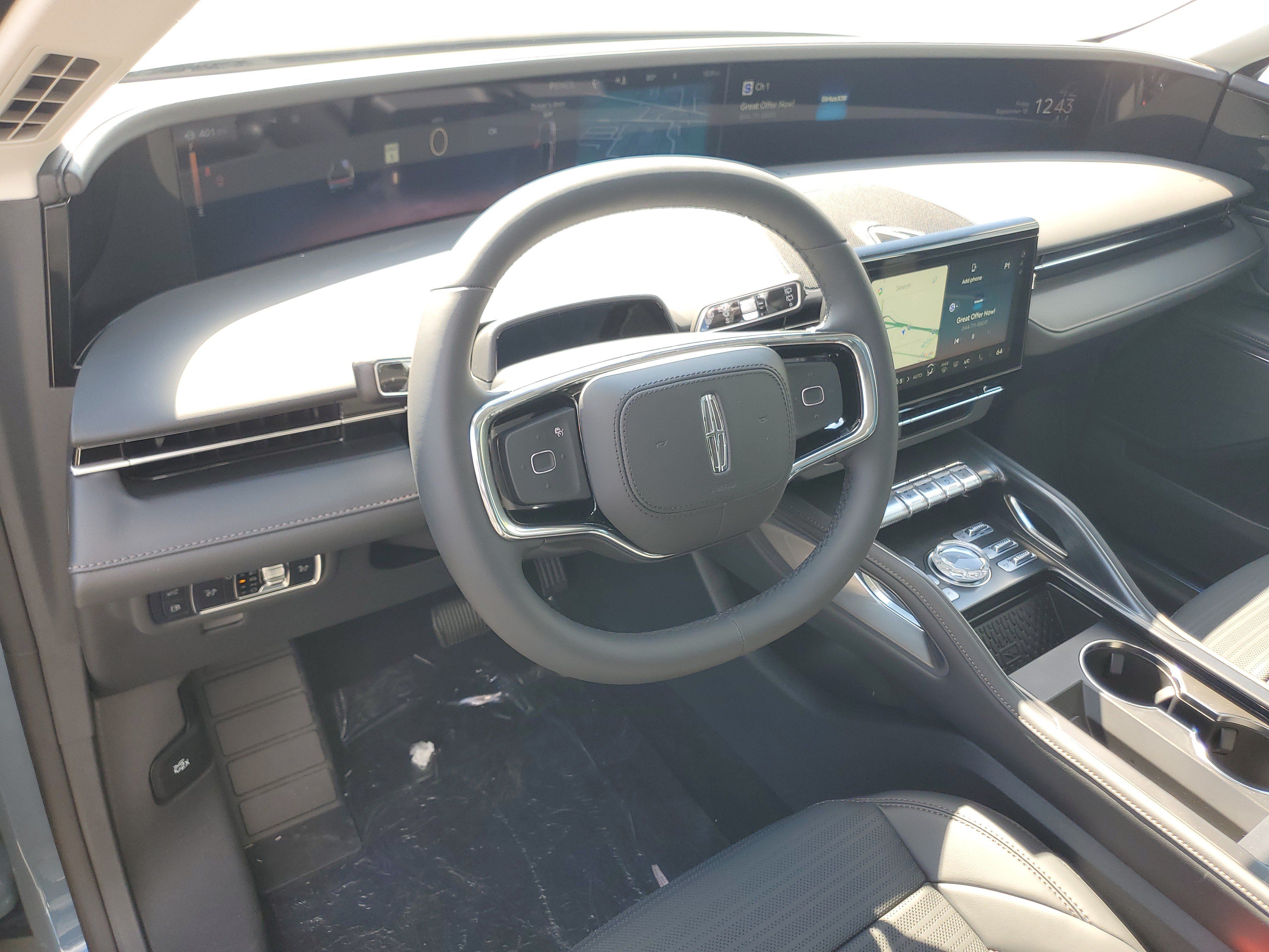 New 2026 Lincoln Nautilus Reserve w/ Jet Appearance Package AWD/4WD image 13