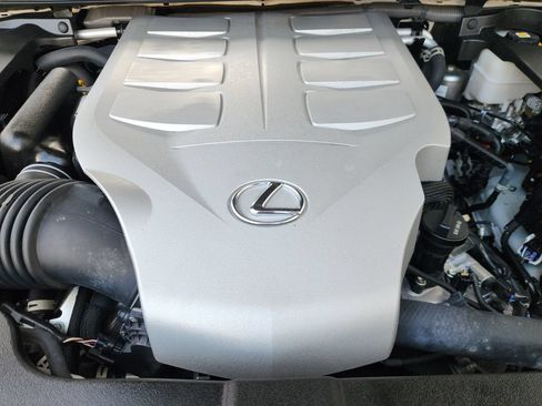 Certified 2023 Lexus GX 460 Premium w/ Premium Package AWD/4WD image 33