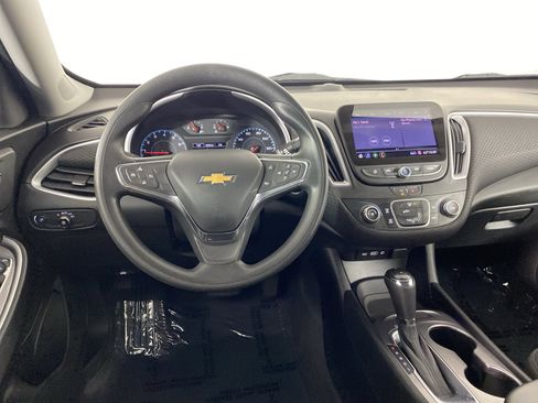 Used 2020 Chevrolet Malibu LS FWD image 36