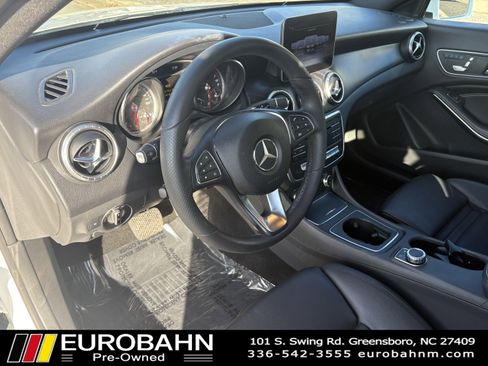 Used 2019 Mercedes-Benz CLA 250 image 8