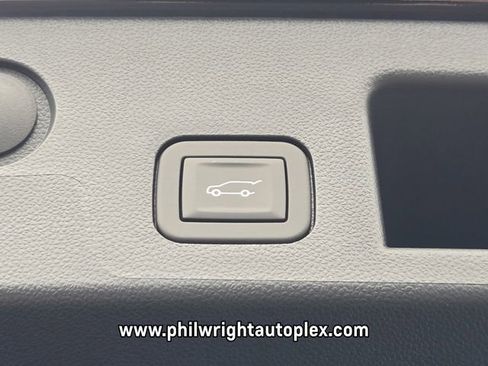 New 2026 GMC Terrain Elevation w/ Elevation Premium Package FWD image 18