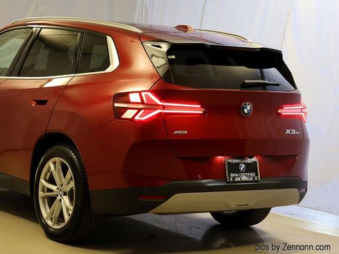 Certified 2025 BMW X3 xDrive30i image 8