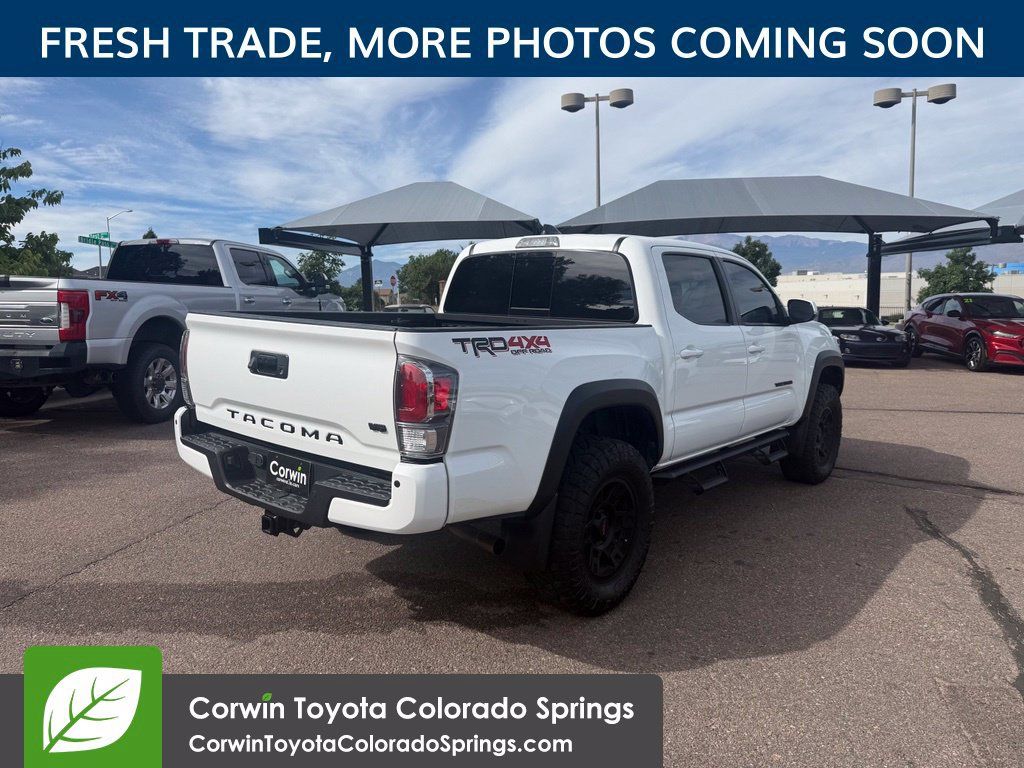 Used 2023 Toyota Tacoma TRD Off-Road w/ Technology Package AWD/4WD image 9