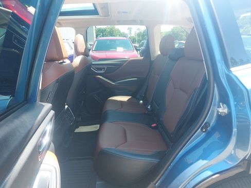 Certified 2022 Subaru Forester Touring AWD/4WD image 35