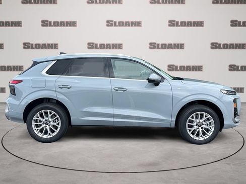 New 2026 Audi Q3 quattro 2.0T AWD/4WD image 6