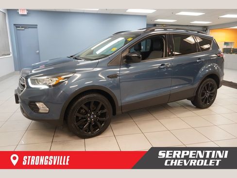 Used 2018 Ford Escape SE w/ SE Sport Appearance Package AWD/4WD image 1