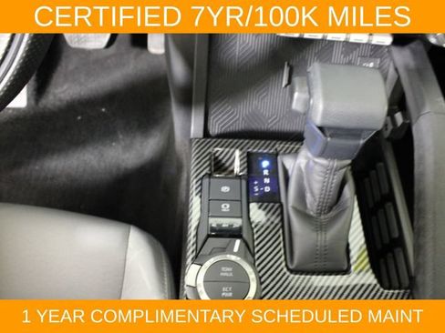 Used 2025 Toyota Tacoma SR5 AWD/4WD image 24