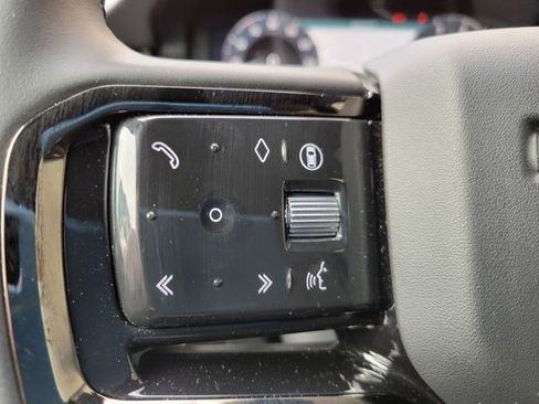 Used 2026 Land Rover Range Rover Evoque S image 33