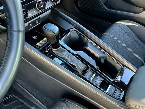 Used 2025 Honda Accord Sport image 15