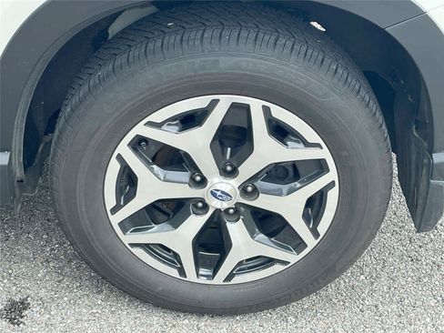 Used 2021 Subaru Forester Premium w/ Popular Package #1 AWD/4WD image 11