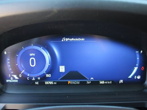 Used 2021 Ford Explorer King Ranch w/ Premium Technology Package image 19