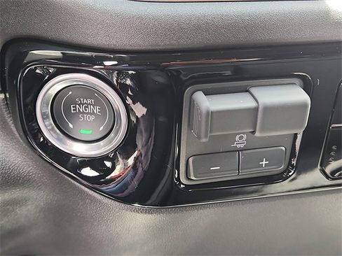 New 2026 GMC Sierra 1500 Elevation image 28