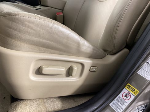 Used 2012 Toyota RAV4 Limited w/ Premium Plus Value Pkg AWD/4WD image 16