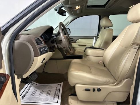 Used 2013 Chevrolet Silverado 1500 LTZ w/ LTZ White Diamond Edition image 16