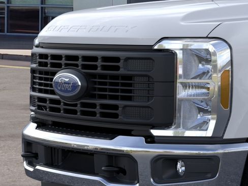 New 2026 Ford F350 XL w/ XL Chrome Package AWD/4WD image 18