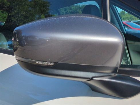 Used 2024 Subaru Crosstrek 2.5i Limited w/ Crosstrek Mirror Package image 12