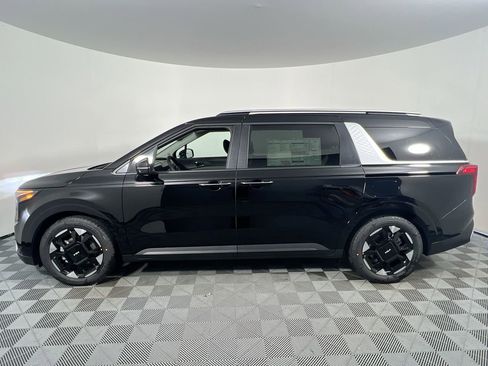 New 2026 Kia Carnival EX image 7