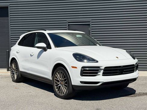 Certified 2023 Porsche Cayenne Platinum Edition AWD/4WD image 23