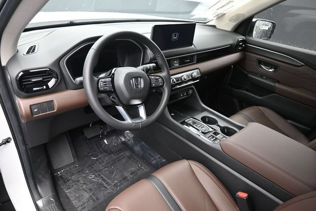 New 2026 Honda Pilot Touring image 13