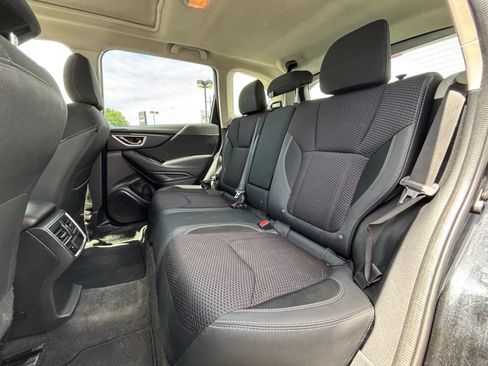 Used 2021 Subaru Forester Premium AWD/4WD image 19