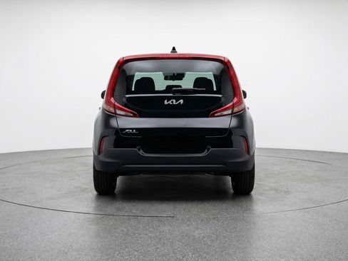 Used 2025 Kia Soul LX w/ LX Technology Package FWD image 7
