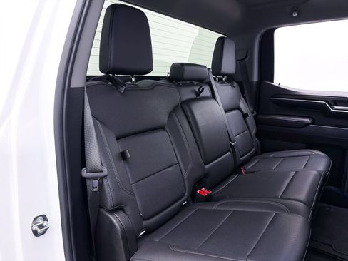 Used 2024 GMC Sierra 1500 SLT AWD/4WD image 35