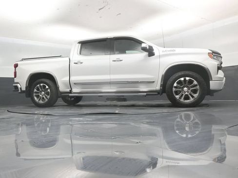 Used 2024 Chevrolet Silverado 1500 High Country w/ Z71 Off-Road Package AWD/4WD image 53