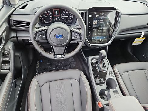Certified 2025 Subaru Crosstrek 2.5i Limited w/ Crosstrek Mirror Package image 7