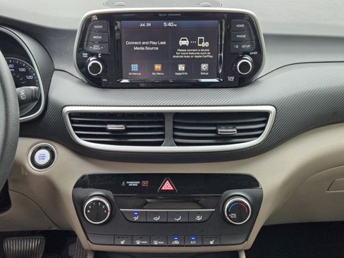 Used 2019 Hyundai Tucson Value FWD image 17