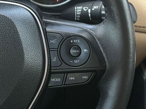 Certified 2025 Toyota RAV4 XLE Premium image 15