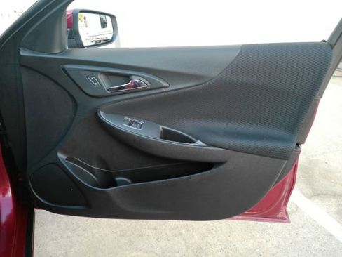 Used 2025 Chevrolet Malibu RS FWD image 19