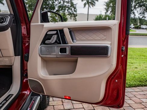 Used 2022 Mercedes-Benz G 63 AMG 4MATIC image 31