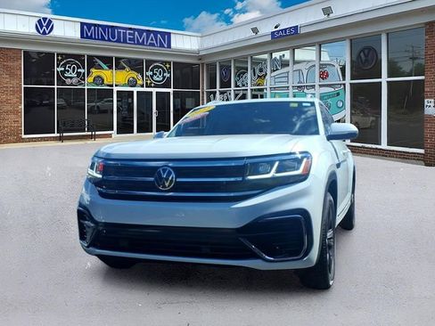 Certified 2022 Volkswagen Atlas SEL R-Line AWD/4WD image 1