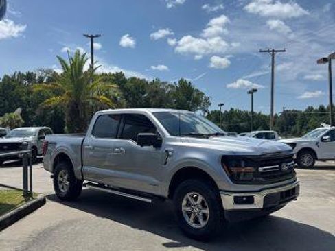 Certified 2024 Ford F150 XLT w/ Mobile Office Package AWD/4WD image 4