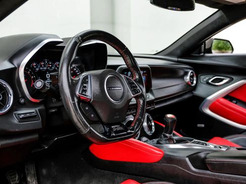 Used 2017 Chevrolet Camaro SS RWD image 16