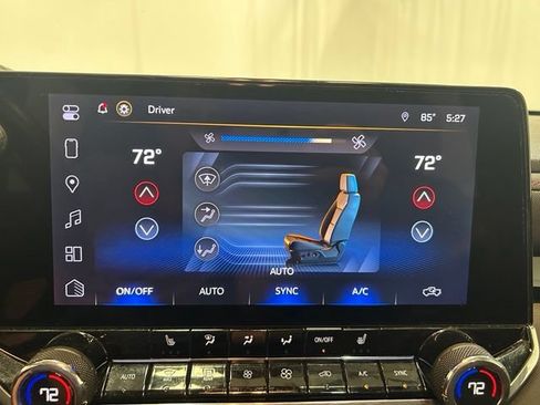 Used 2024 Chevrolet Colorado Z71 w/ Z71 Convenience Package 2 AWD/4WD image 40