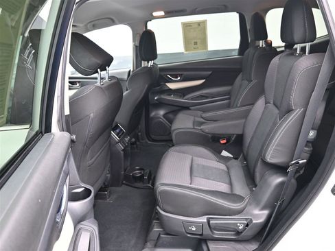 Used 2019 Subaru Ascent Premium AWD/4WD image 10