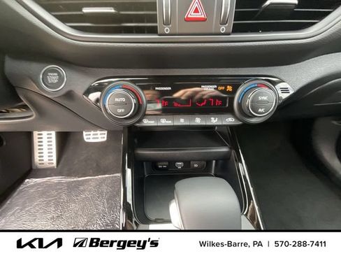 Certified 2024 Kia Forte GT-Line FWD image 11