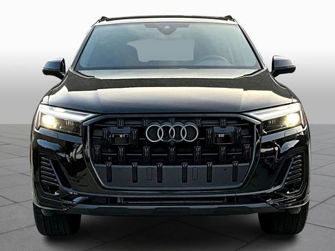 Used 2025 Audi Q7 2.0T Premium w/ Convenience Plus Package image 3