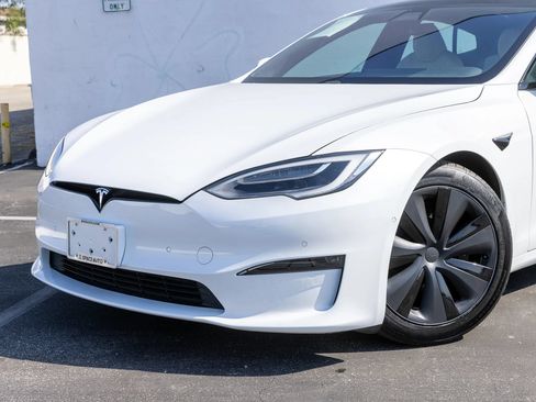 Used 2021 Tesla Model S Long Range AWD/4WD image 14