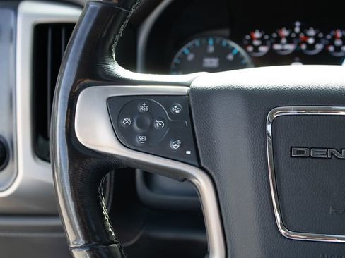 Used 2018 GMC Sierra 1500 Denali w/ Denali Ultimate Package AWD/4WD image 12