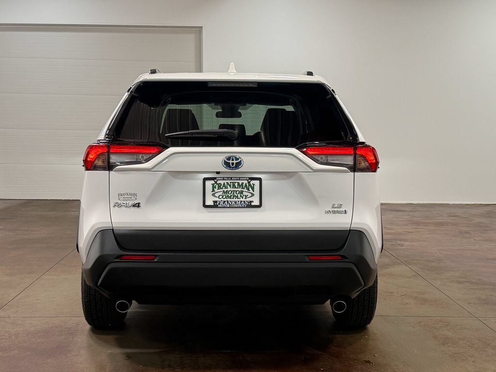 Used 2023 Toyota RAV4 LE AWD/4WD image 25