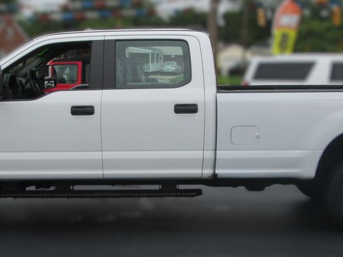 Used 2021 Ford F350 XL w/ Power Equipment Group AWD/4WD image 4