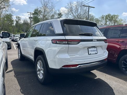 New 2026 Jeep Grand Cherokee Laredo AWD/4WD image 20