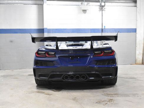 Used 2025 Chevrolet Corvette ZR1 w/ ZR1 Carbon Fiber Aero Package RWD image 26
