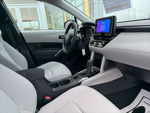 Certified 2023 Toyota Corolla Cross L image 24