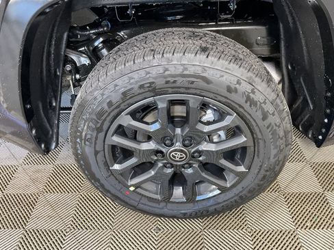 New 2026 Toyota Tundra Platinum AWD/4WD image 5