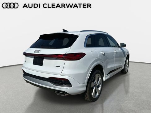 New 2025 Audi Q5 Prestige image 5