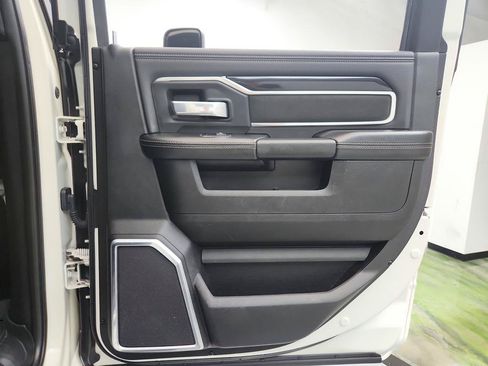 Used 2021 RAM 2500 Laramie AWD/4WD image 28